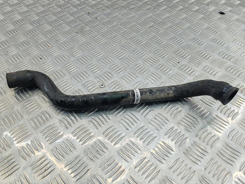 патрубок радиатора Mercedes-Benz A-Класс W168 1999, 1.4 л., бензин, 1685010082 - фото №1