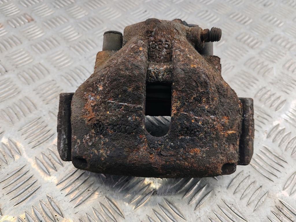 суппорт передний правый Audi A4 B6 2001, 2.0 л., бензин, МКПП, серый, универсал