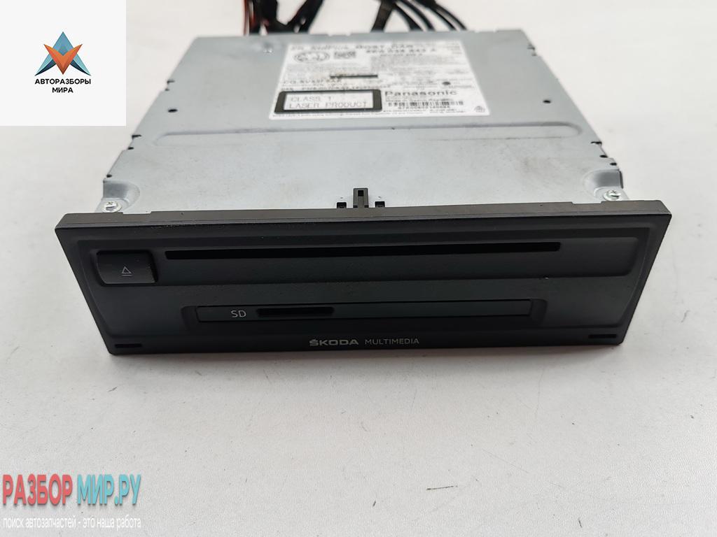 навигация Skoda Octavia mk3 (A7 5E) 2014, 1.4 л., бензин, МКПП, коричневый, хетчбэк 5 дв., 5E0035842A - фото №1