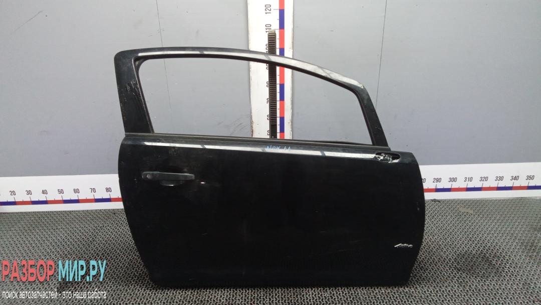 дверь передняя правая Opel Corsa D 2009, 1.2 л., бензин, МКПП, хетчбэк 5 дв. - фото №1