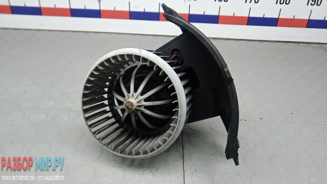 моторчик печки Volkswagen Transporter T5 2005, 1.9 л., дизель, МКПП, микроавтобус - фото №1