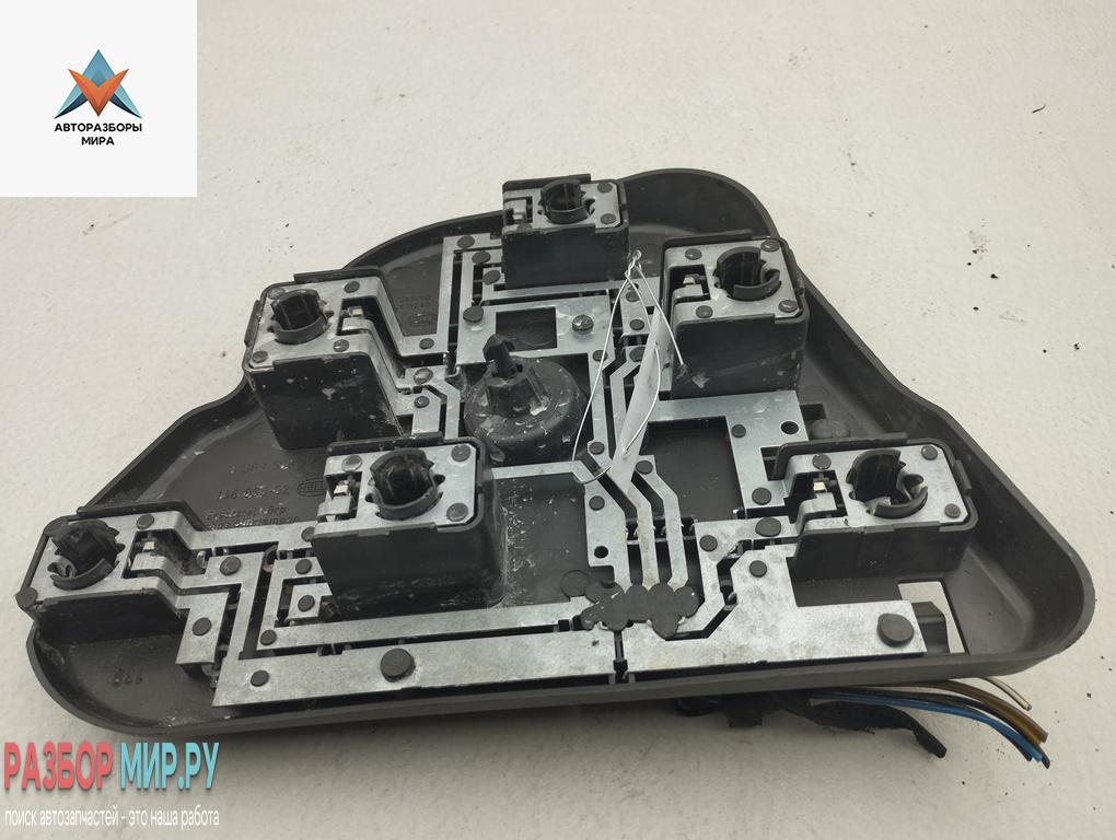Плата фонаря заднего правого BMW 5 серия E39 1998, 2.0 л., бензин, МКПП, серый, седан, 8363566 - фото №1