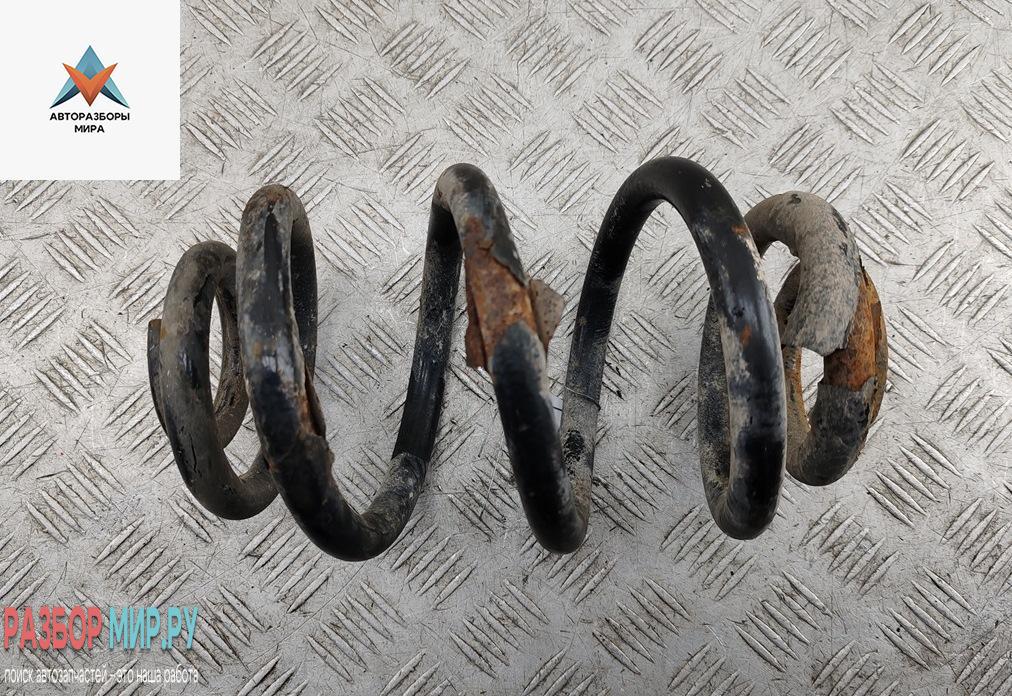 пружина задняя Volkswagen Transporter T4 1997, 1.9 л., дизель, МКПП, белый, микроавтобус - фото №1