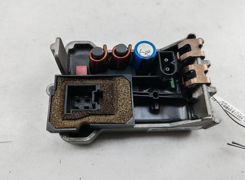 сопротивление печки Mercedes-Benz C W203 2002, 2.2 л., дизель, АКПП, серый, седан, 2308210251