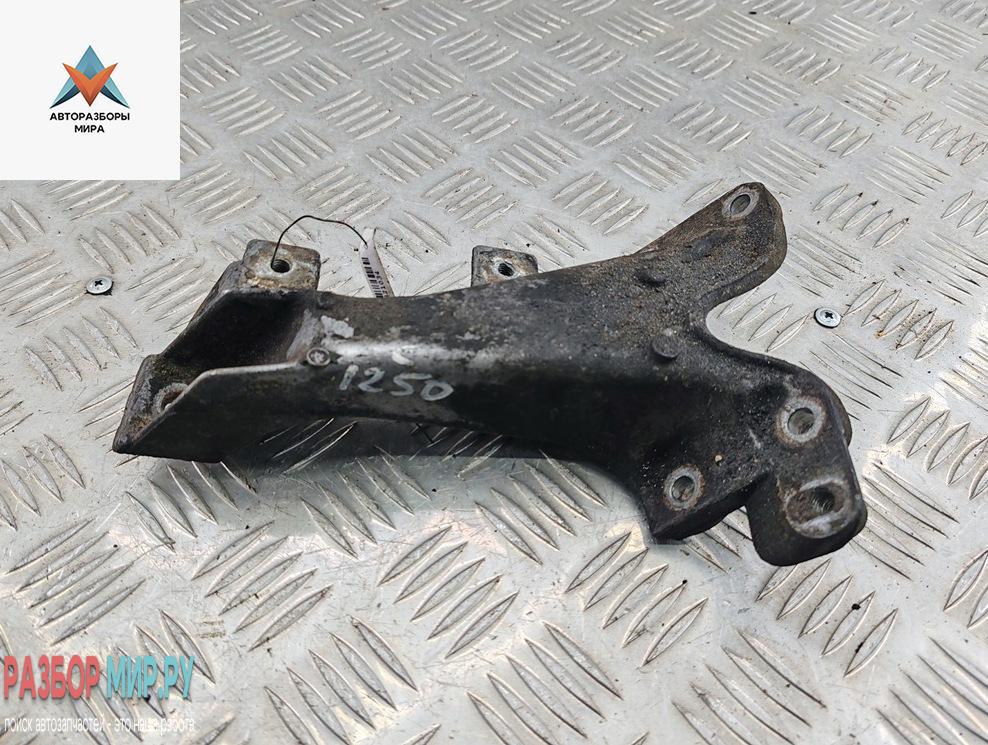 кронштейн двигателя BMW 3 серия E36 1993, 2.0 л., бензин, МКПП, синий, купе, 1141137 - фото №1