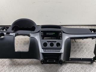 панель передняя салона (торпедо) Skoda Yeti 1 поколение 2010, 2.0 л., дизель, МКПП, коричневый, внедорожник 5 дв., 5L1857069