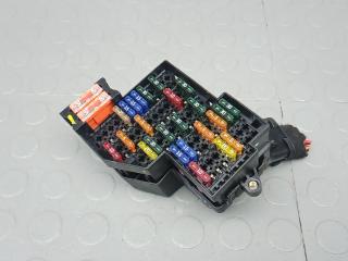 блок предохранителей Volkswagen Touareg 2 поколение 2011, 3.0 л., V6 TDI, дизель, АКПП, внедорожник 5 дв., 7P0941828