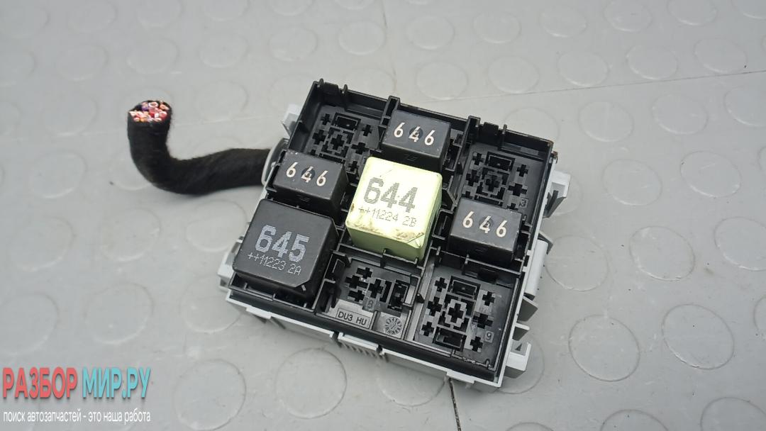 блок предохранителей Volkswagen Touareg 2 поколение 2011, 3.0 л., V6 TDI, дизель, АКПП, внедорожник 5 дв., 7P0937211A - фото №1