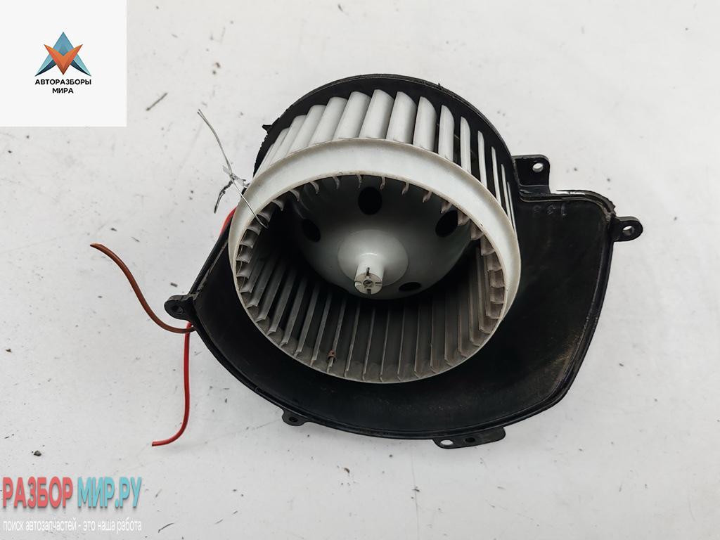 моторчик печки Opel Astra G 1999, 1.6 л., бензин, МКПП, синий, универсал, 52485311 - фото №1