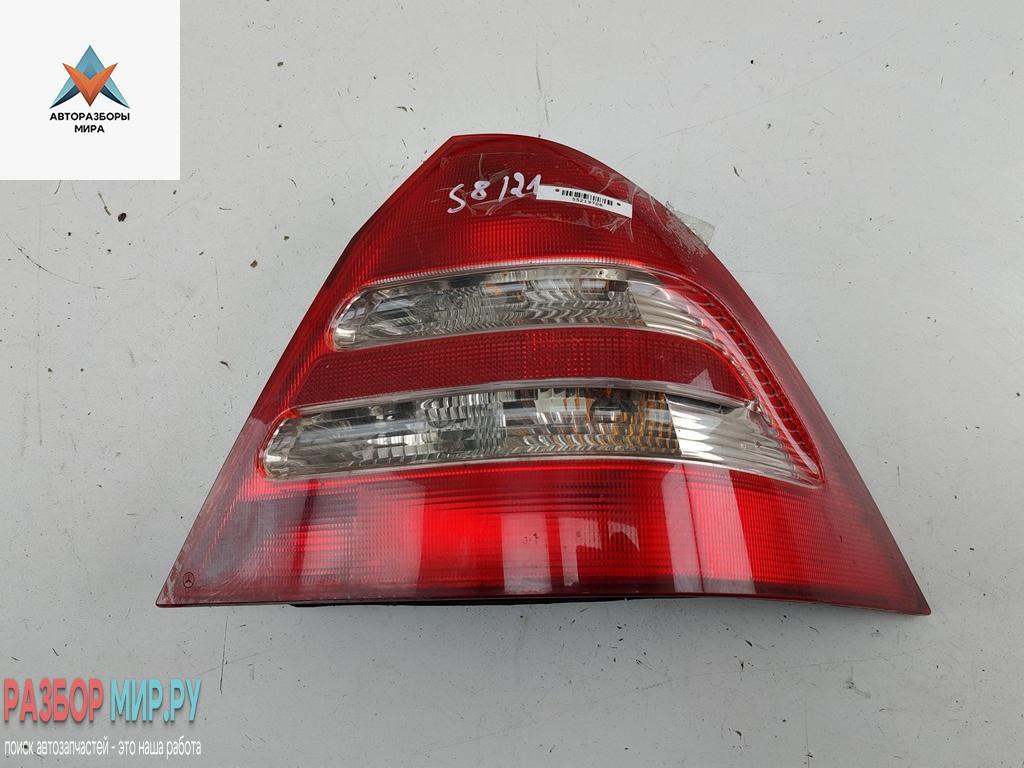 фонарь задний правый Mercedes-Benz C-Класс W203/S203/CL203 2002, 2.2 л., дизель, АКПП, серый, седан - фото №1