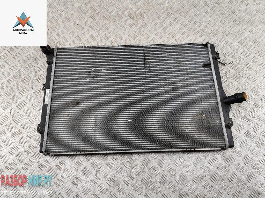 радиатор охлаждения Volkswagen Passat B7 2013, 2.0 л., дизель, АКПП, серый, универсал, 3C0121253AR - фото №1
