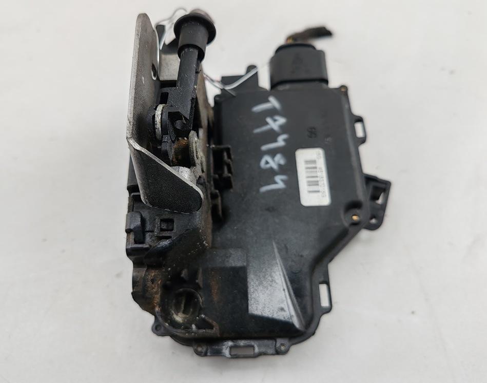 замок двери передней левой Audi A6 C5 2003, 2.5 л., дизель, МКПП, чёрный, седан, 4B1837015G