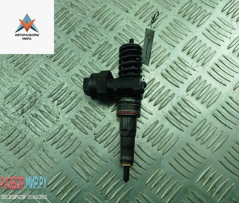 форсунка Volkswagen Passat B5 1999, 1.9 л., дизель, МКПП, зелёный, универсал, 038130073F, 0414720007 - фото №1