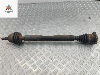 полуось передняя правая (приводной вал, ШРУС) Audi A3 8L [рестайлинг] 2001, 1.8 л., Ti, бензин, МКПП, красный, хетчбэк 5 дв.