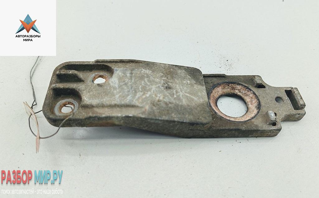 кронштейн радиатора Opel Insignia 1 поколение (A) 2011, 1.4 л., бензин, МКПП, белый, седан, 13337769 - фото №1