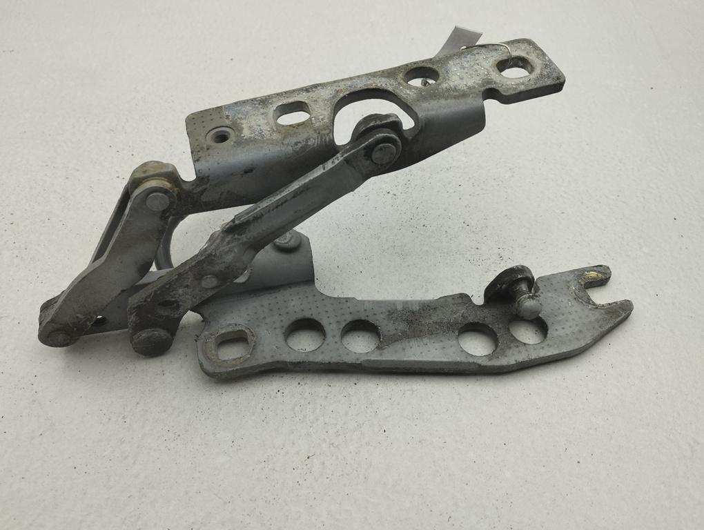 петля капота правая BMW 5 E39 1998, серый, седан, 41618203276