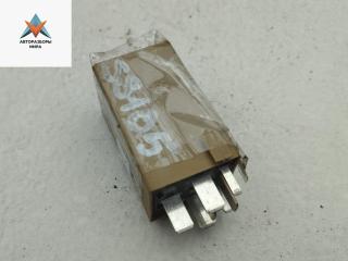 Реле стеклоочистителя (дворников) BMW 5 серия E39 1998, 2.5 л., бензин, АКПП, зелёный, седан, 8384505