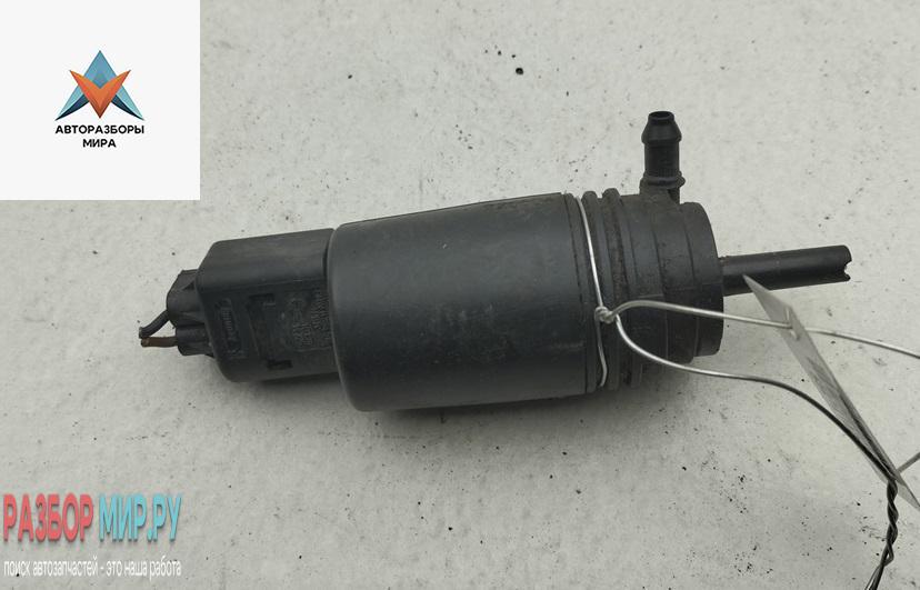 насос (моторчик) омывателя стекла BMW 5 серия E60/E61 2004, чёрный, универсал, 8377612 - фото №1