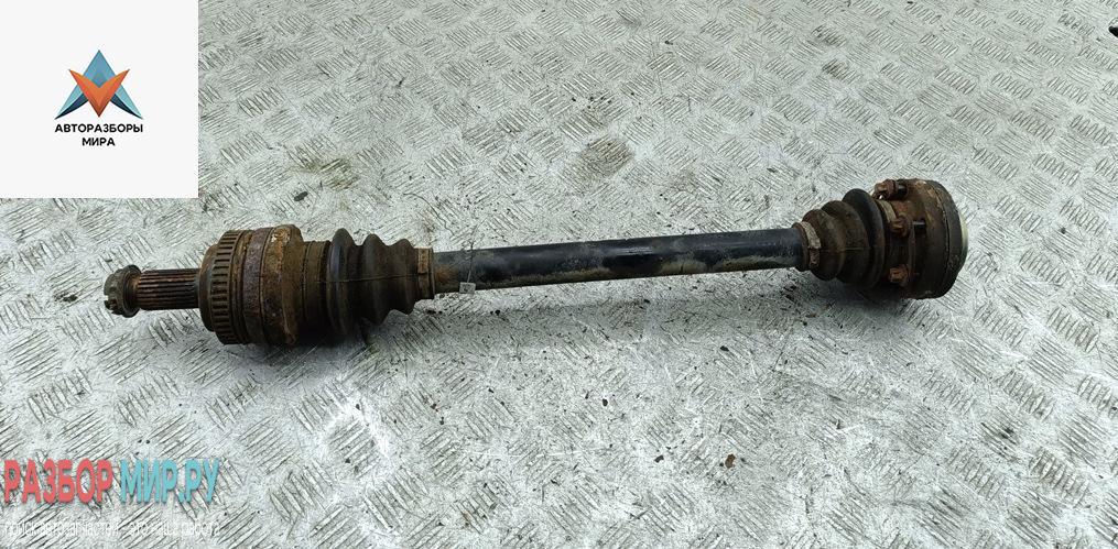 полуось задняя (приводной вал, ШРУС) BMW 3 серия E46 1999, 2.0 л., бензин, МКПП, синий, седан, 1229493 - фото №1