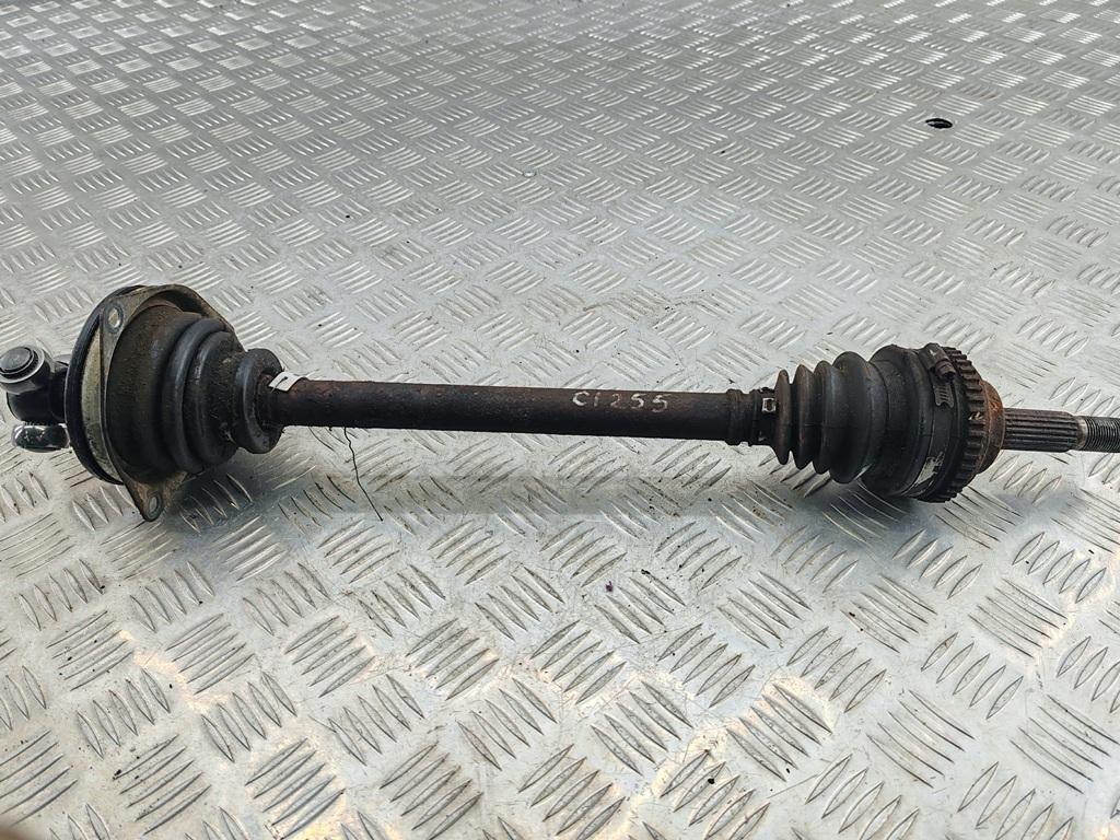 полуось передняя левая (приводной вал, ШРУС) Renault Kangoo I 2005, 1.2 л., бензин, МКПП, зелёный, фургон