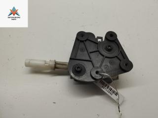 активатор замка багажника Audi A4 B6 2003, 2.5 л., дизель, АКПП, серый, универсал, 8E9827833