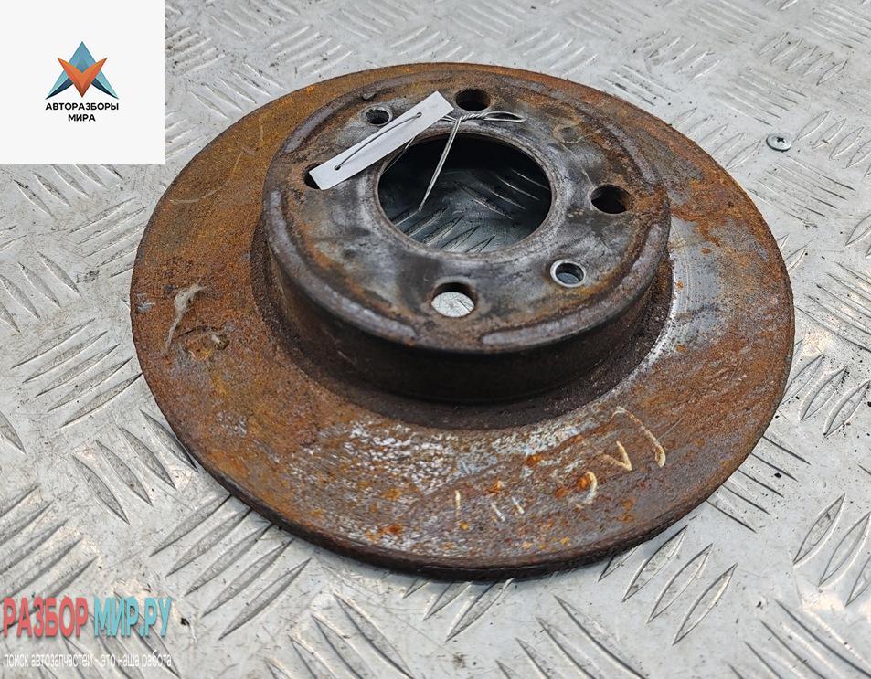 диск тормозной передний Fiat Panda 2 поколение 2009, 1.2 л., бензин, МКПП, чёрный, хетчбэк 5 дв. - фото №1