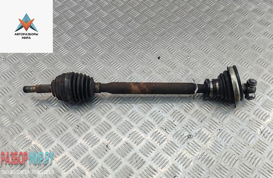 полуось передняя левая (приводной вал, ШРУС) Dacia (Renault) Logan 2010, 1.4 л., бензин, МКПП, синий, универсал - фото №1