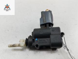 замок лючка топливного бака Ford Focus 2 поколение 2006, 1.6 л., дизель, МКПП, серый, универсал