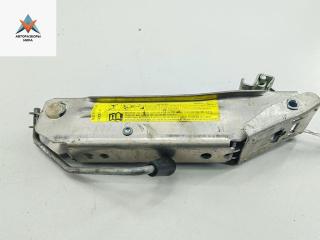 домкрат Audi A4 B7 2006, 1.8 л., Ti, бензин, МКПП, серый, универсал, 8E0011031M
