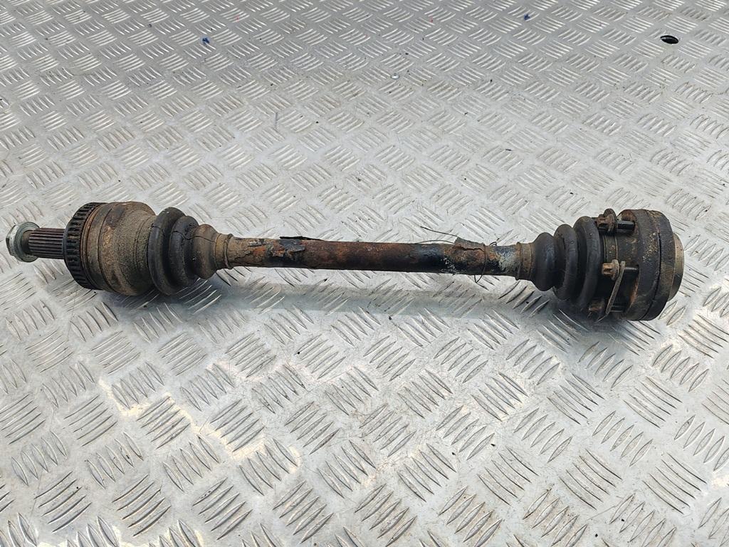 полуось задняя (приводной вал, ШРУС) BMW 3 E36 1999, 1.9 л., бензин, МКПП, чёрный, хетчбэк 3 дв., 1229235