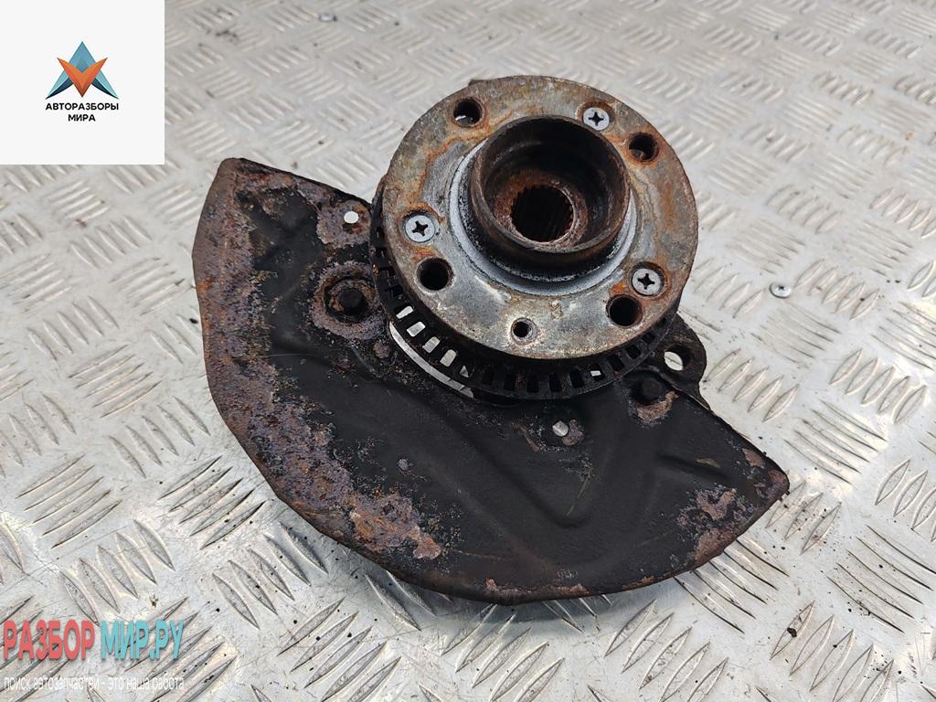ступица передняя правая Volkswagen Golf 3 поколение 1998, 1.9 л., дизель, МКПП, белый, универсал - фото №1