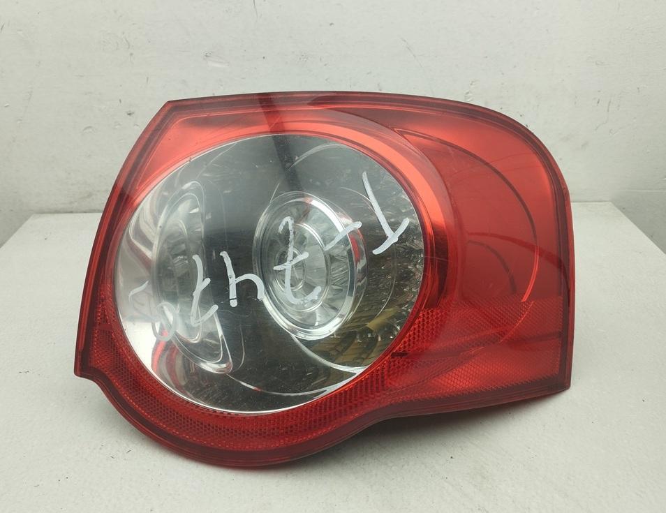 фонарь задний правый Volkswagen Passat B6 2006, 2.0 л., бензин, МКПП, синий, универсал, 3C9945096C - фото №1