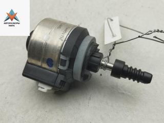 корректор фар Volkswagen Passat B7 2013, 2.0 л., дизель, АКПП, серый, универсал, 89022080