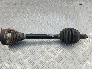 полуось передняя левая (приводной вал, ШРУС) Skoda Fabia mk3 (NJ) 2015, 1.2 л., бензин, МКПП, белый, универсал, 6R0407761K