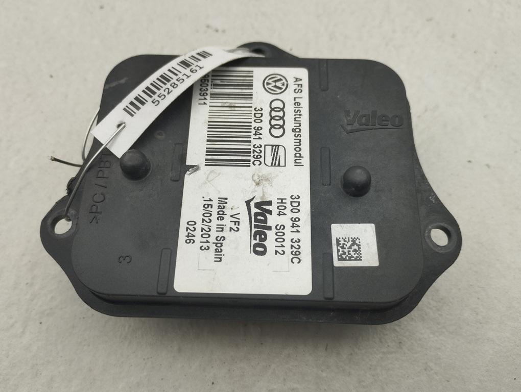 блок управления светом Volkswagen Passat B7 2013, 2.0 л., дизель, АКПП, серый, универсал, 3D0941329C