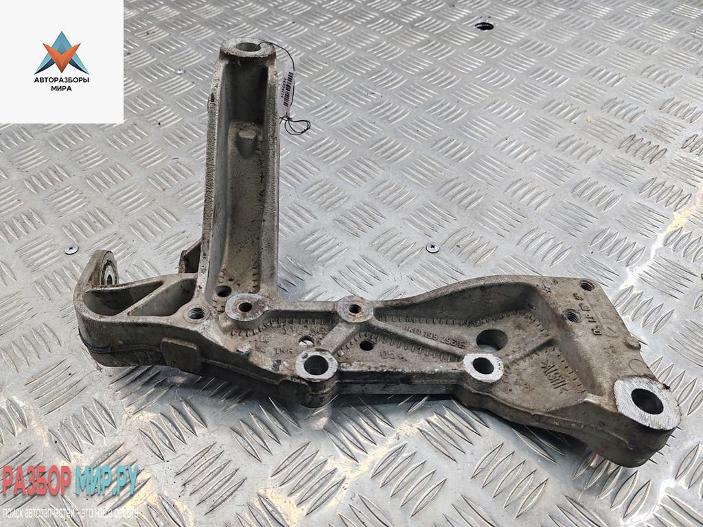 рычаг передний правый Volkswagen Touran 1 поколение 2003, 1.6 л., бензин, МКПП, синий, минивэн, 1K0199296E - фото №1