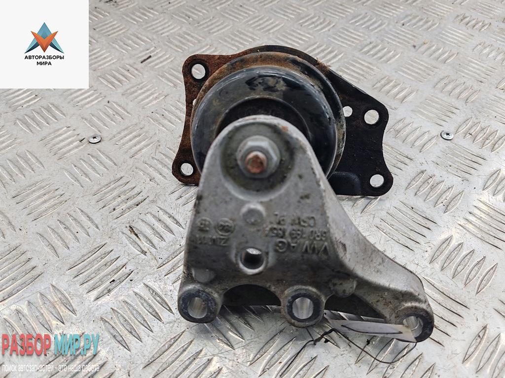 подушка крепления двигателя Skoda Fabia mk3 (NJ) 2015, 1.2 л., бензин, МКПП, белый, универсал, 6R0199185A - фото №1