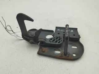 замок капота Volkswagen Passat B6 2006, 2.0 л., бензин, МКПП, серый, седан, 3C0823480