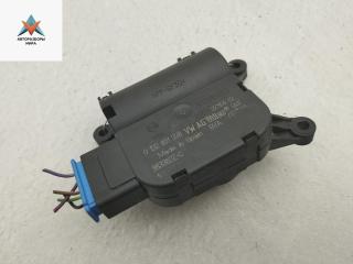 моторчик заслонки печки Volkswagen Golf 5 поколение 2005, 1.4 л., бензин, МКПП, зелёный, хетчбэк 5 дв., 0132801338