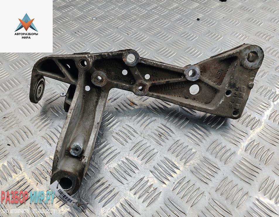 Кронштейн крепления рычага передней подвески Volkswagen Touran 1 поколение 2003, 1.6 л., бензин, МКПП, синий, минивэн, 1K0199295E - фото №1