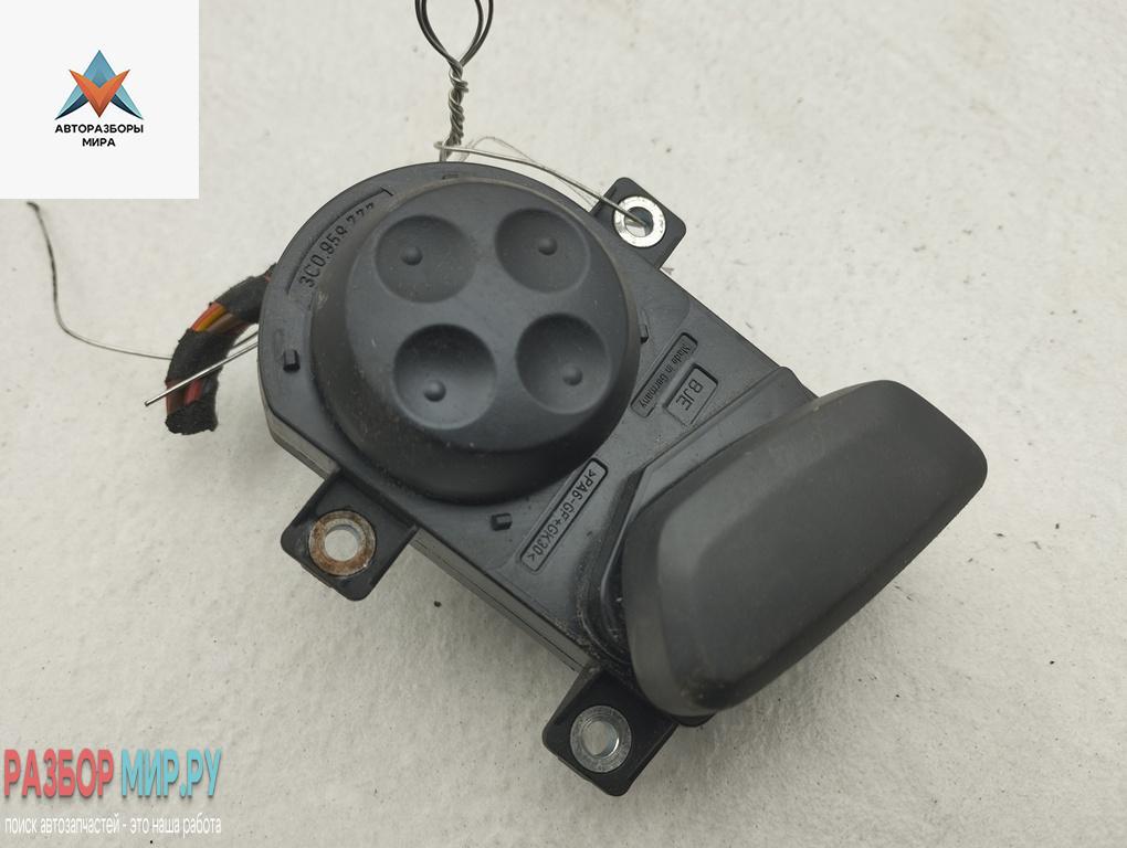 блок управления сиденьем Volkswagen Passat B6 2006, 2.0 л., бензин, МКПП, серый, седан, 3C0959777 - фото №1
