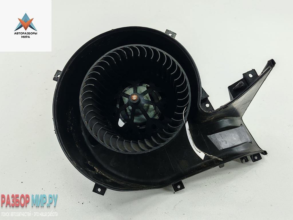 моторчик печки Opel Vectra C 2004, 2.2 л., бензин, МКПП, синий, универсал - фото №1