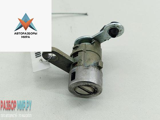 личинка дверного замка Chevrolet Kalos 1 поколение 2007, 1.4 л., бензин, МКПП, чёрный, хетчбэк 5 дв. - фото №1