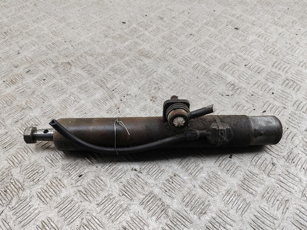 амортизатор передний правый Citroen C5 2005, 2.0 л., дизель, МКПП, чёрный, универсал