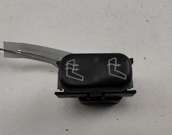 кнопка обогрева сидений Mercedes-Benz M-Class ML W163 2002, 4.0 л., дизель, АКПП, чёрный, внедорожник 5 дв., 1638200210 - фото №1