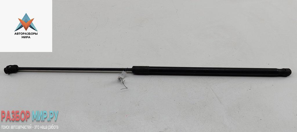 амортизатор капота Volkswagen Golf 6 поколение 2010, универсал, 5K0823359D - фото №1