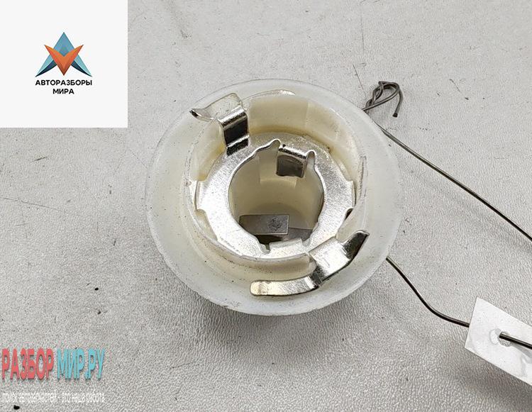 Патрон лампы указателя поворота Volkswagen Golf 4 поколение 1999, 1.9 л., дизель, МКПП, синий, хетчбэк 5 дв. - фото №1