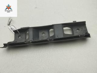 кронштейн переднего бампера Volkswagen Passat B6 2006, 2.0 л., бензин, МКПП, серый, седан, 3C0807183