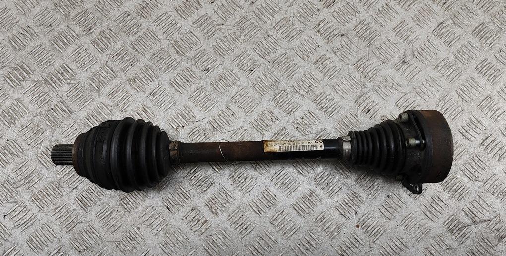 полуось передняя левая (приводной вал, ШРУС) Volkswagen Passat B6 2006, 2.0 л., бензин, МКПП, серый, седан, 1K0407271DR - фото №1