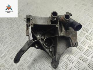 кронштейн генератора Volkswagen Passat B5 1997, 1.9 л., дизель, МКПП, красный, универсал, 028903143AF